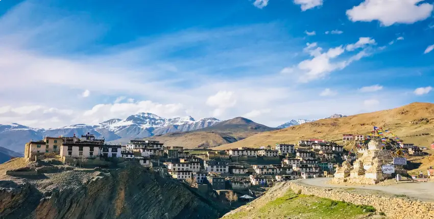 Witness the mountains embracing the beauty of autumn 