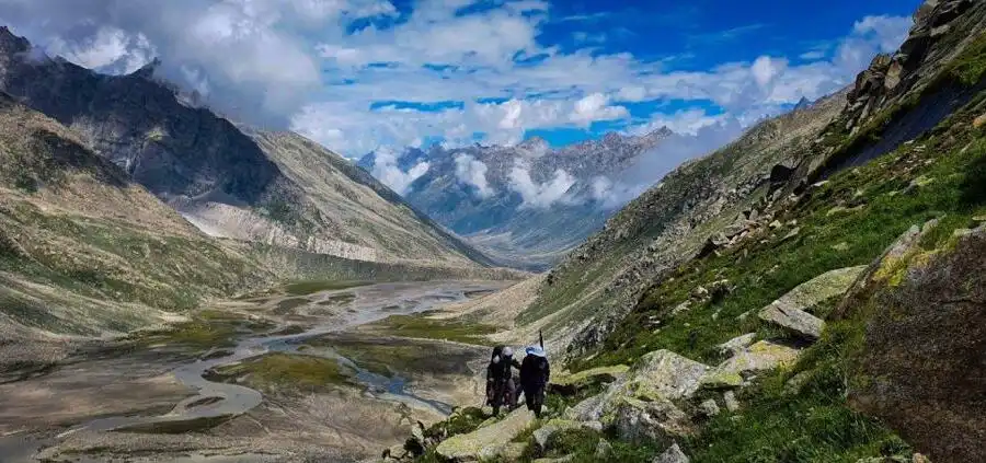 Trekking to Pin Valley