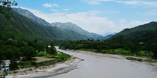 Sutlej_river_Himachal_Pradesh_Image