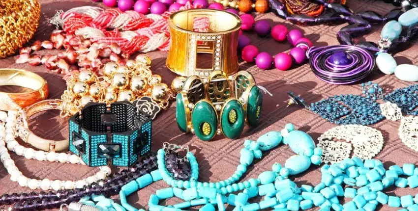 Arts And Crafts Of Himachal - Handicrafts of Himachal Pradesh 6 Art Forms of Himachal Pradesh