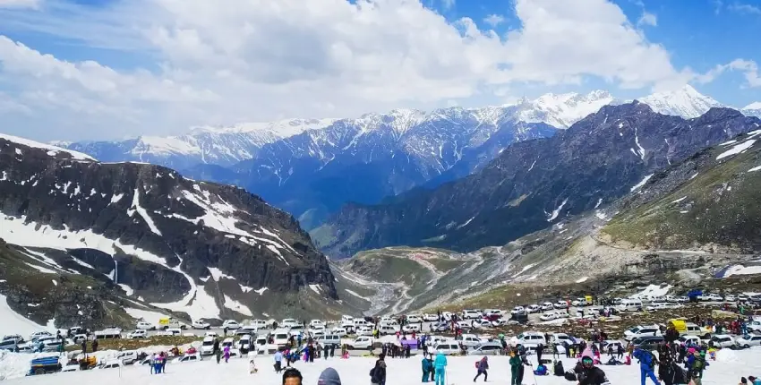 Himachal In November - Snowy Peaks, Festive Delights, Snug Mountain Hideaways 11 Himachal In november