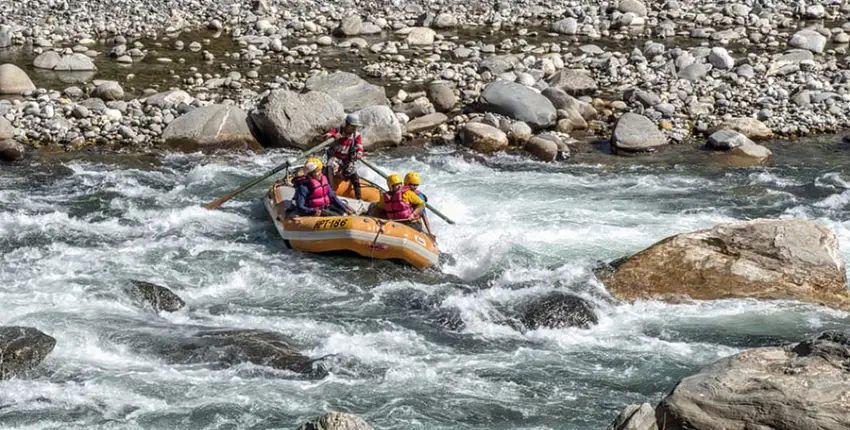 Beas River: Nature's Playground for Rafting 
