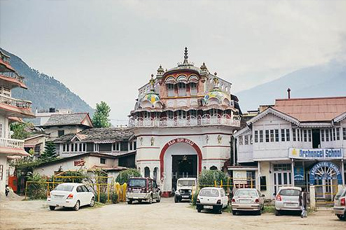 sultanpur palace kullu
