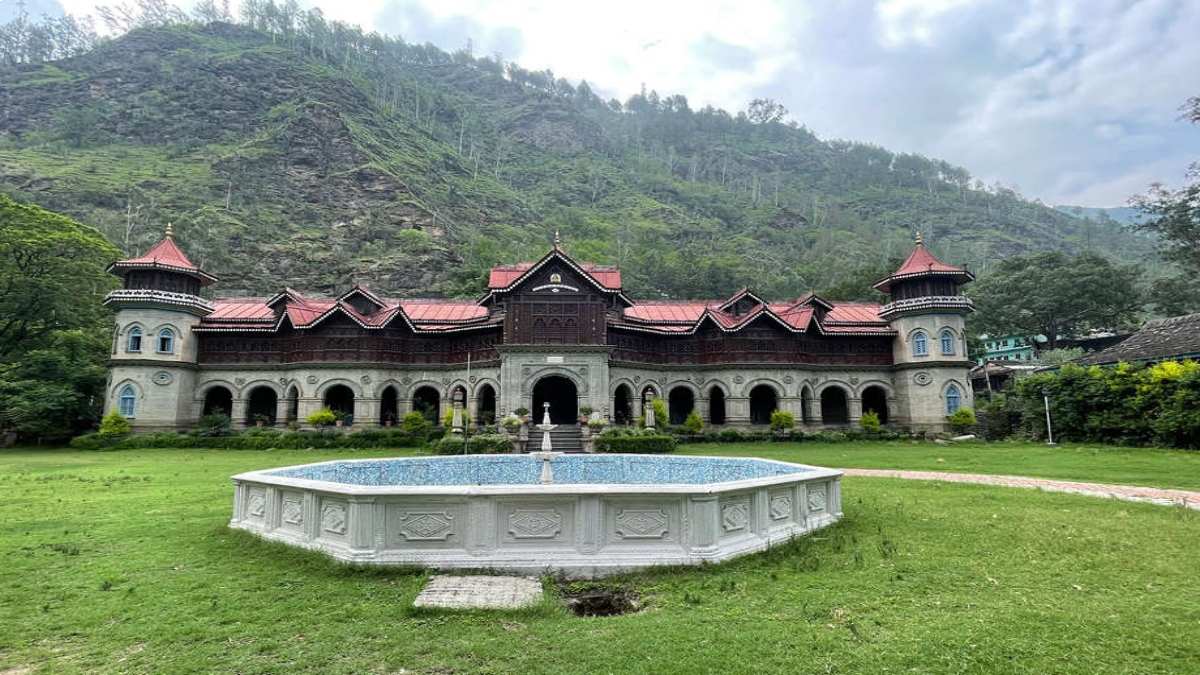 Raja Bushahr Palace