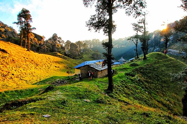 Tirthan Valley Trek & Camp 4 Night/5 Days