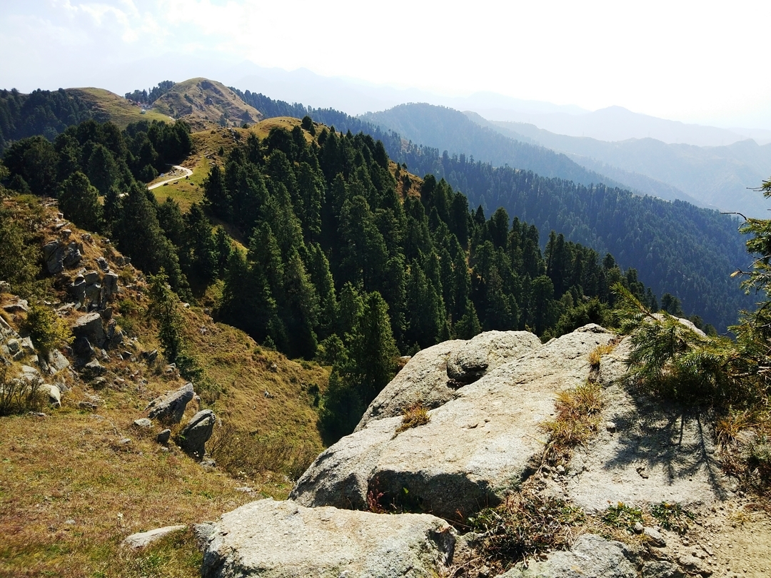 beautiful-view-of-dainkund-peak