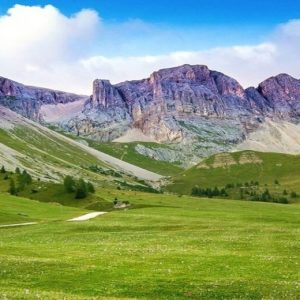 Himachal_Summer_Group_Tour_Package.jpg