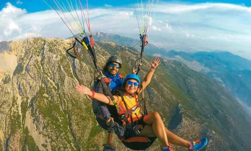 Paragliding in solang valley