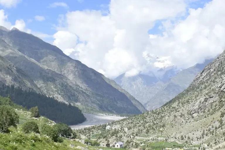 Hiking Spots In Himachal Featured Image