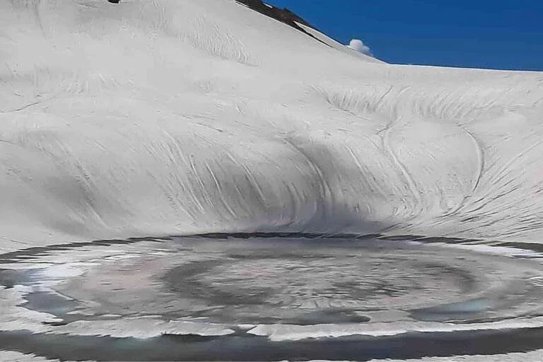 Bhrigu Lake Header Image 1