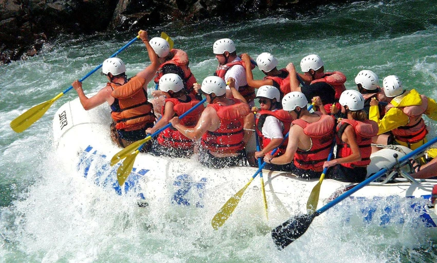 River rafting at Tattapani