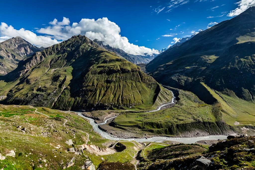 Banni Mata Temple Guide: History, Trek Route & Best Time to Visit 2 Lahaul Valley