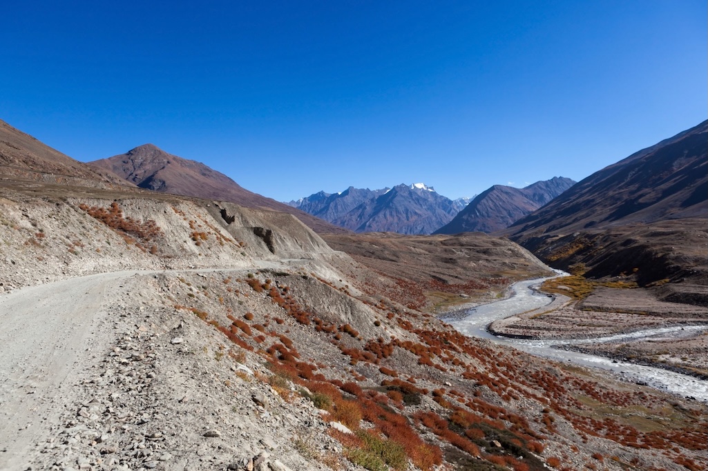Beyond the Third Axis: How the Nimmu–Padum–Darcha Road Is Rewriting Life, Travel, and Kinship Between Lahaul and Ladakh 2 Zanskar Valley corridor near Padum. Source: gagarych / Getty Images